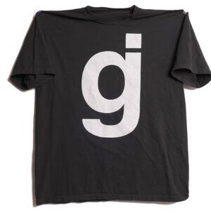 Vintage ''gj'' Minimalist Typography Black T-shirt